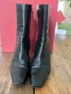 Valentino Garavani Black Leather Rockstud Mid-Calf Boots 41.5/10.5 US Women
